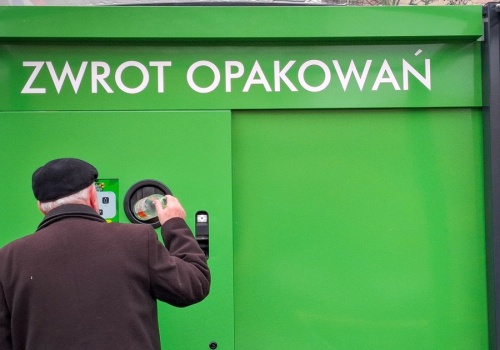 Dziesiątki milionów opakowań w systemie kaucyjnym. Ministerstwo podsumowuje pierwsze miesiące