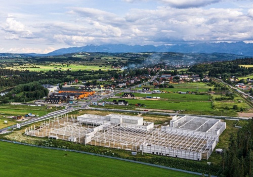 Licytacja ogromnej galerii handlowej na Podhalu. Inwestorzy ostrzegani przed zakupem