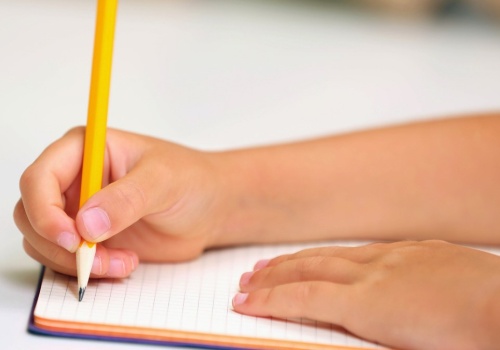 Będą uczyć czytelnego pisania. Obowiązkowe lekcje w szkołach