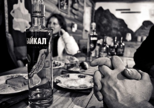 Dlaczego nie powinniśmy pić wódki?