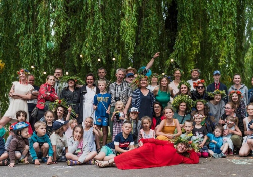 „Historyczne miejsce i przestrzeń do życia”. Mieszkańcy walczą o Boisko pod Wierzbami