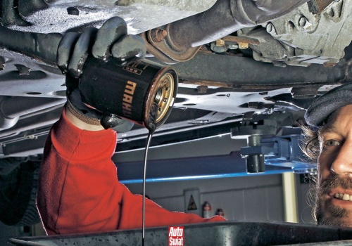 Co ile trzeba wymieniać olej? Kto patrzy tylko na przebieg, ten będzie miał problem