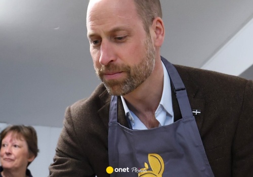 William spróbował sił jako sprzedawca. Klienci długo nie wiedzieli, kto ich obsługuje