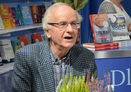 Kołodko: Zamiast się zadłużać, lepiej zapłacić pieniędzmi z NBP