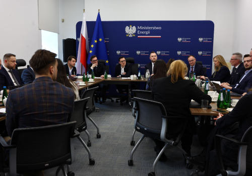 Minister Energii spotkał się z koncernami paliwowymi. Rozmowy o bezpieczeństwie dostaw