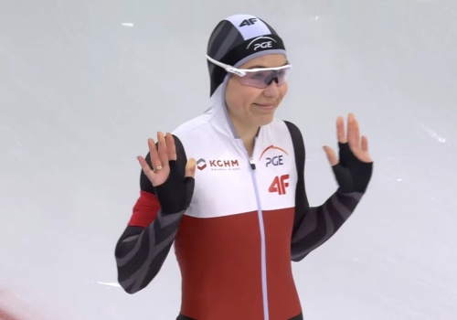 Łyżwiarstwo szybkie: Kaja Ziomek-Nogal tuż za czołową trójką po pierwszym dniu zmagań!