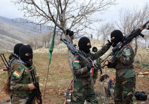 Trump wzywa Kurdów do ataku na Iran | 7. dzień