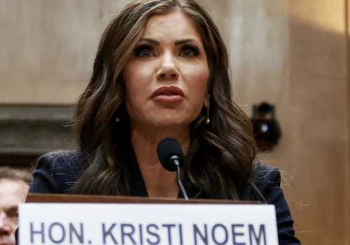 Trump zwalnia sekretarza bezpieczeństwa wewnętrznego