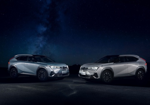 GAC rozszerza ofertę w Polsce. Spalinowy Emzoom i hybrydowy Emkoo debiutują w Europie