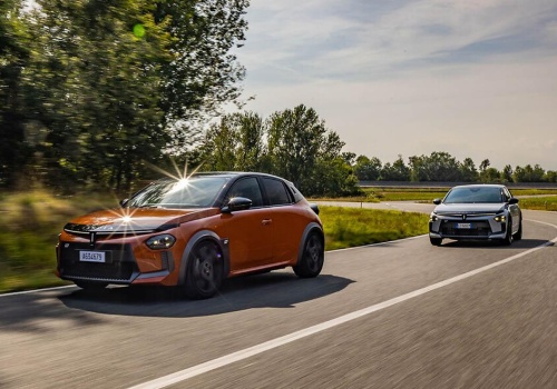 Lancia przyspiesza elektryczną rewolucję. 4.500 euro dopłaty do Ypsilona