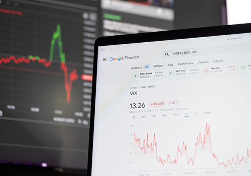 Matematyka strachu na Wall Street. Dlaczego rekordy S&P 500 maskują erozję portfeli?