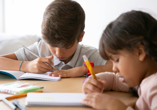 Spór o prace domowe trwa. Motywacją dla uczniów może być ocena z… zachowania