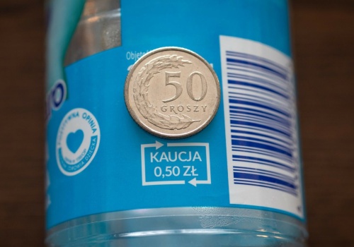 Emeryt z Mazowsza przechytrzył system. Pokazał, jak zarabia setki złotych na kaucji