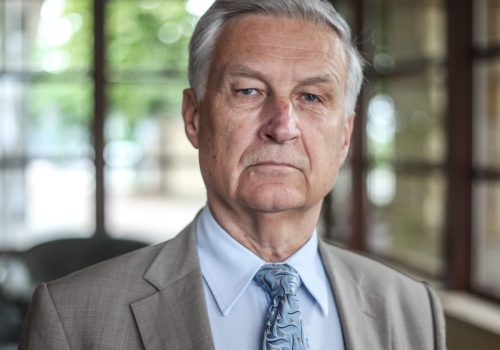 Jak inwestować, żeby nie stracić pieniędzy na wypadek wojny? Kuczyński: „Wzór na to jest prosty, żeby nie powiedzieć prostacki”