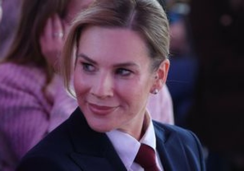 Popisała się stylizacją. W roli głównej głośny trend