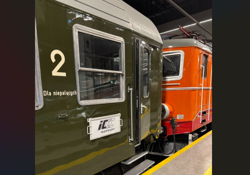 Powrót do klimatu dawnych podróży. PKP Intercity uruchamia pociąg „Nieśpieszny”
