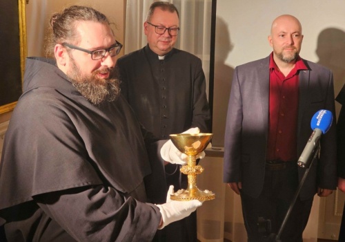 Do katedry w Kołobrzegu wrócił gotycki kielich. Jeszcze niedawno nie wiedziano o jego istnieniu