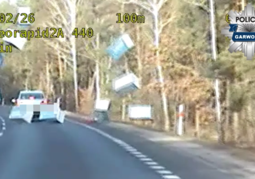 Styropianowy atak na drodze pod Wilgą. Policjantom SPEED nie było do śmiechu