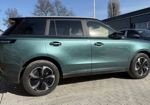 W tym SUV-ie za 104 900 zł jest więcej miejsca, niż można się spodziewać. Zdjęcia nie oddają tej przestrzeni