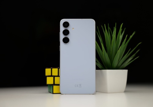 Nowa aktualizacja dla telefonów Samsunga. Spóźnione oprogramowanie trafia do użytkowników