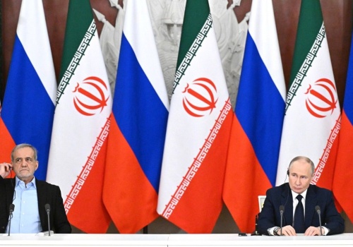 Rosja przekazuje Iranowi dane wywiadowcze o siłach USA