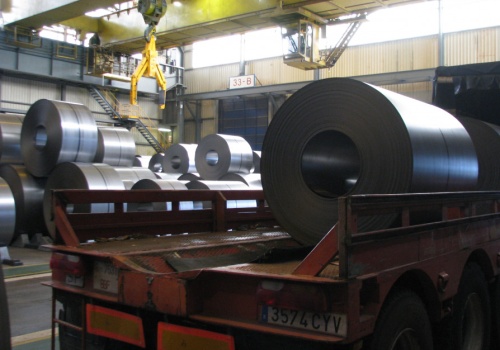 Iran to jeden z największych producentów stali. Bliskowschodni konflikt może rozbujać rynek