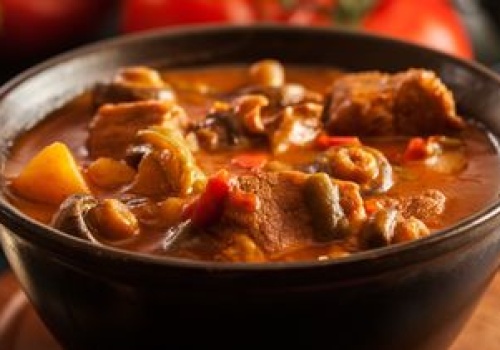 Znajoma przywiozła przepis z Gruzji. Jedno danie wystarczy za cały sobotni obiad