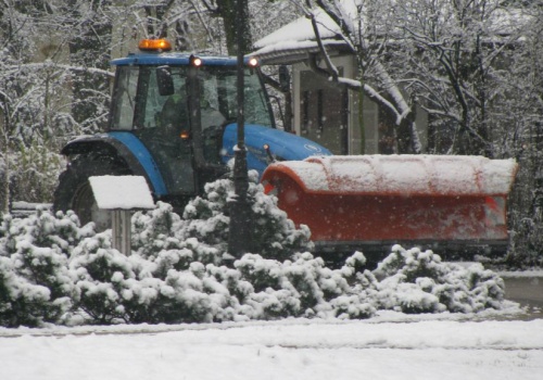Prawie 7 mln złotych wydano już na zimowe utrzymanie dróg na Sądecczyźnie. Czy pogoda jeszcze zaskoczy?