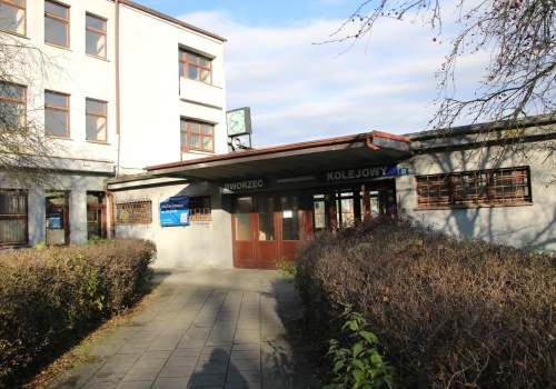 Między granicą a peronem. Stacja kolejowa w Zebrzydowicach we wspomnieniach komendanta