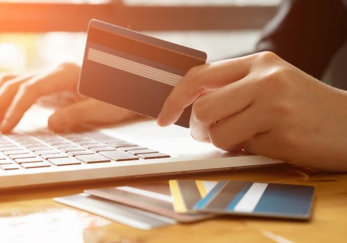 Od marca banki jeszcze dokładniej kontrolują każdy przelew. Nowe przepisy weszły w życie