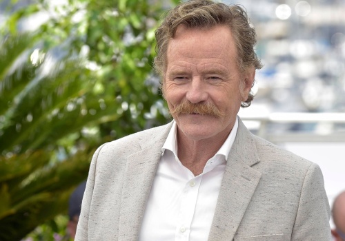 Bryan Cranston kończy 70 lat. Widzowie pamiętają go jako Waltera White'a z kultowego serialu