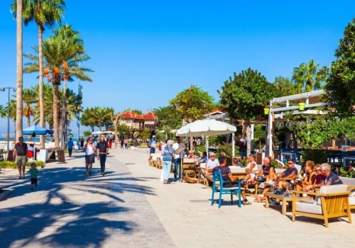 Podróże zdrożeją nie tylko na Bliski Wschód. To może być koniec z tanią turystyką