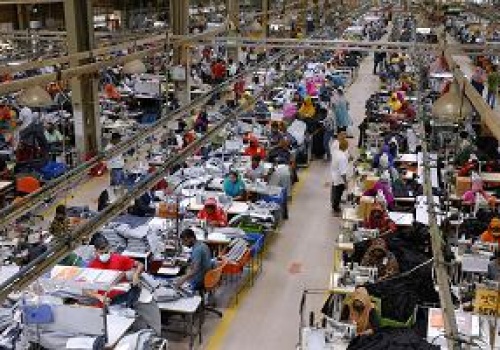 Fast fashion cierpi z powodu wojny. Dostawy utknęły na lotniskach