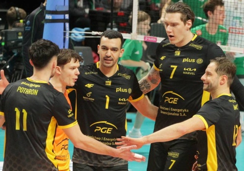 PlusLiga: Ślepsk Malow Suwałki - PGE GiEK Skra Bełchatów. Relacja live i wynik na żywo