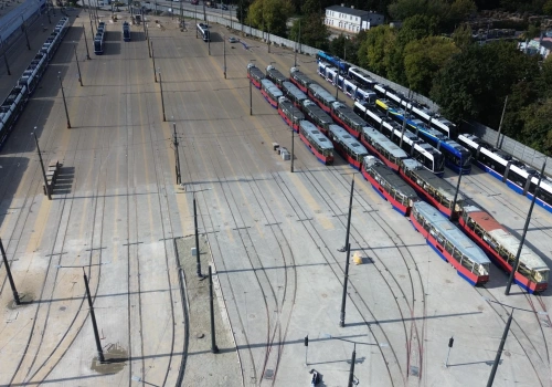 W Bydgoszczy średnio na autobus/tramwaj czekać trzeba niecałe 17 minut