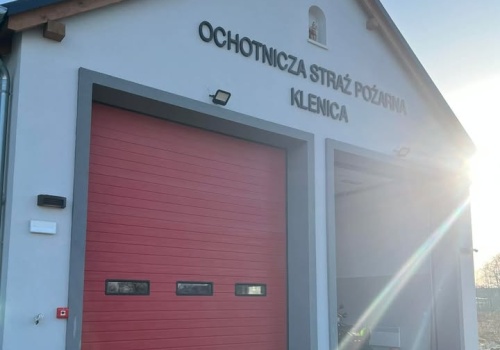 Strażacy z OSP Klenica wprowadzili się do nowej remizy