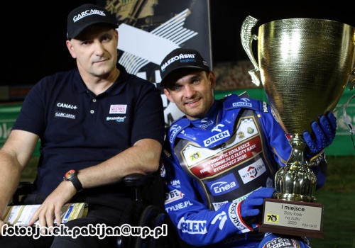 Żużel. Brzytwa Sieraka: Tomasiak nie będzie drugim Małyszem, a Zmarzlik Gollobem (FELIETON)