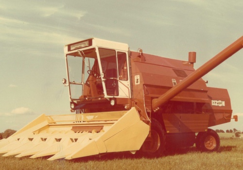 Od maszyn konnych po autonomiczne roboty. 80 lat innowacji w polskim rolnictwie