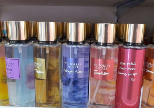 250 ml za 65,99 zł - hitowy zapach Victoria's Secret wreszcie na wyprzedaży. A Lattafa?