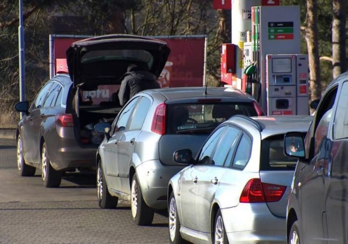 Niemcy szturmują polskie stacje paliw