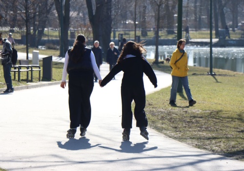 Piękna pogoda przyciągnęła mieszkańców nad Zalew Nowohucki