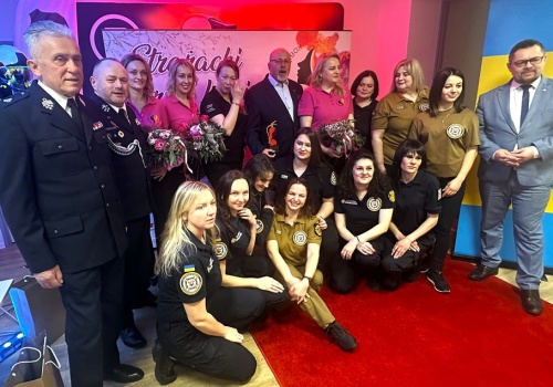 Ochotnicza Straż Pożarna jest kobietą. Turawa i Opolszczyzna także