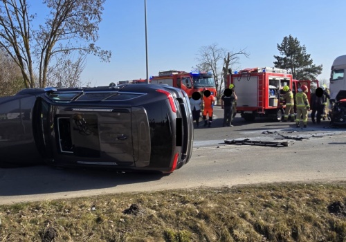 Zderzenie pojazdów na DK92 w Pniewach, jedna osoba przetransportowana do szpitala