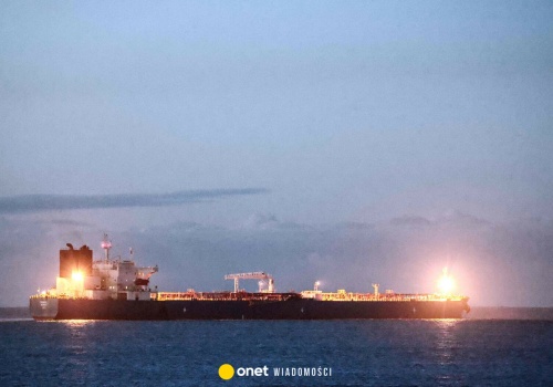 Rosyjski tankowiec dryfuje w kierunku Włoch. Libijskie władze ostrzegają