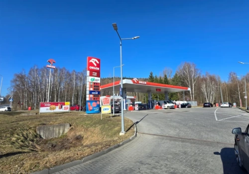 Paliwa w regionie jeleniogórskim drożeją. Sprawdziliśmy ceny od Podgórzyna po Lubań – im bliżej granicy, tym drożej.