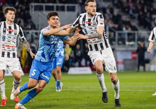 Sandecja znów wygrywa. Hutnik Kraków pokonany po golu Juszczyka