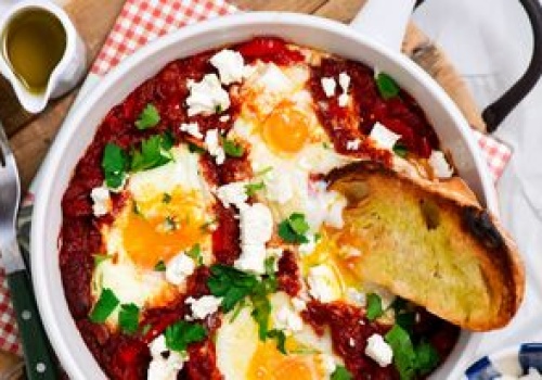 Śniadanie na jednej patelni. Zrobisz raz i będziesz wybierać zamiast jajecznicy