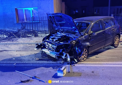 Tragiczny wypadek na przejściu dla pieszych. Nie żyje potrącona kobieta