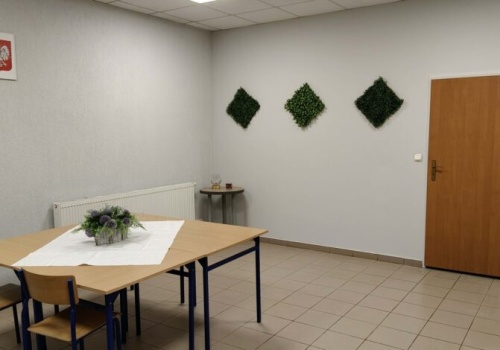 Kobyłczyce stawiają na wspólnotę. Mieszkanki i strażacy własnymi siłami odmienili świetlicę i remizę