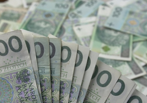 Podatek trzeba opłacić do 15 marca. O pierwszej racie lepiej nie zapomnieć